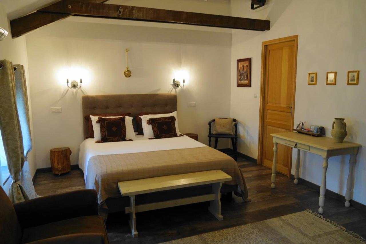 Le Chemin Bed & Breakfast Challignac Exterior photo